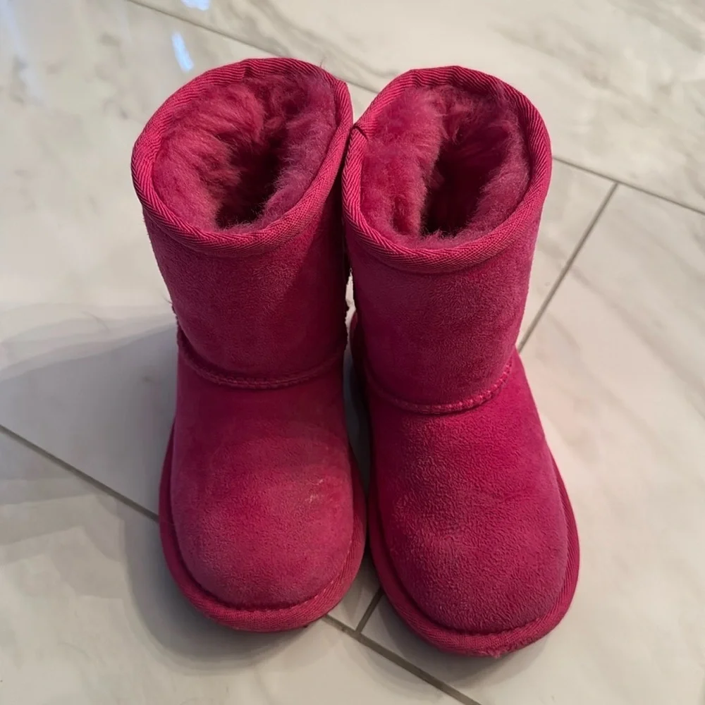 Pink Ugg Classic Kids Boot